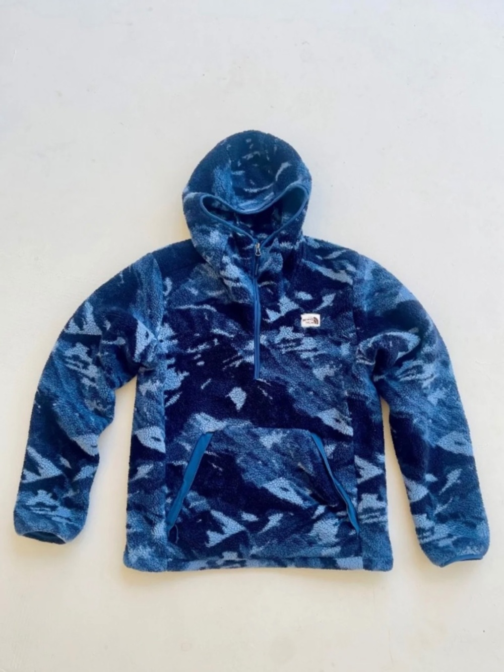 The North Face Campshire 300 Sherpa Fleece Blue Camo Pullover Hoodie Sweatshirt